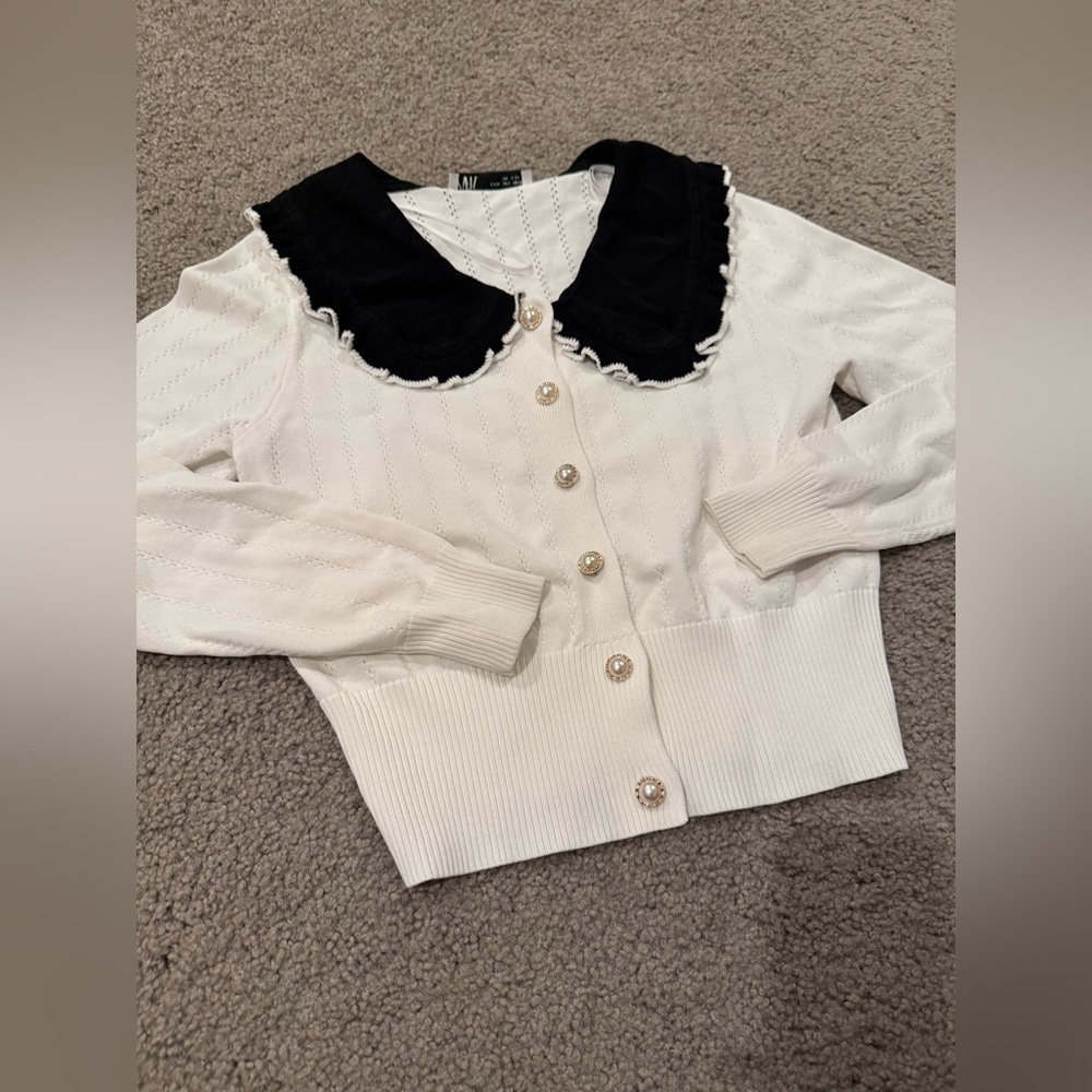 Zara Cardigan white and Black Pearl button up Cardigan